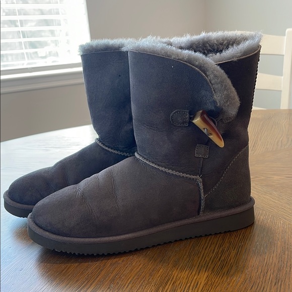 Cozie Steps Shoes - Women's Gray Suede Cozie Steps with Ugg winter boot styling.